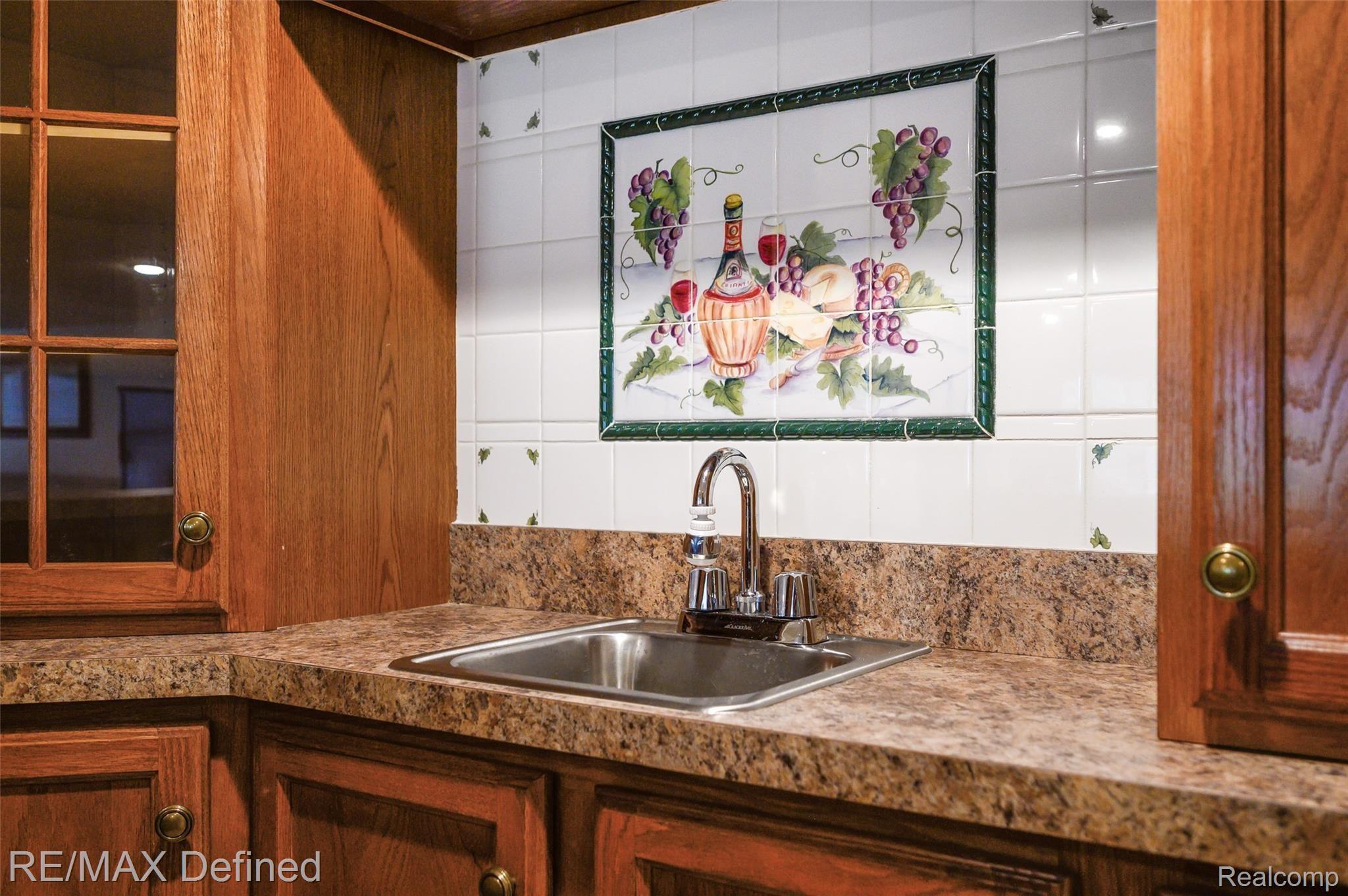 1606 Boulder Court Rochester, MI 48306 - Photo 32 of 43 1606-Boulder-Ct-34.jpg