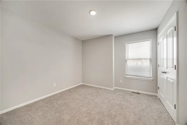 $349,900 | 508 Foxglove Lane, Raymore, MO 64083