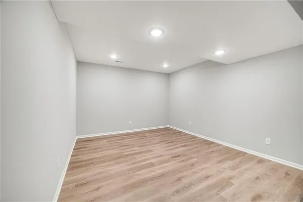 $349,900 | 508 Foxglove Lane, Raymore, MO 64083