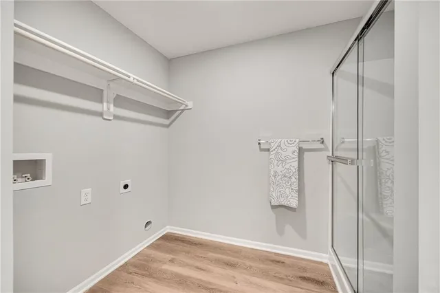 $349,900 | 508 Foxglove Lane, Raymore, MO 64083