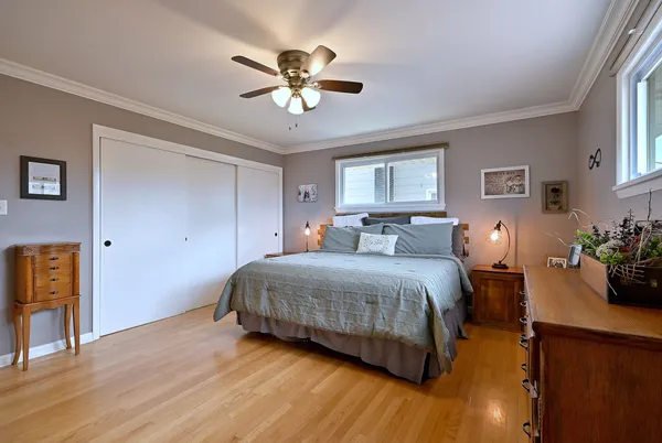 $599,900 | 1303 East Ironwood Drive, Mount Prospect, IL 60056