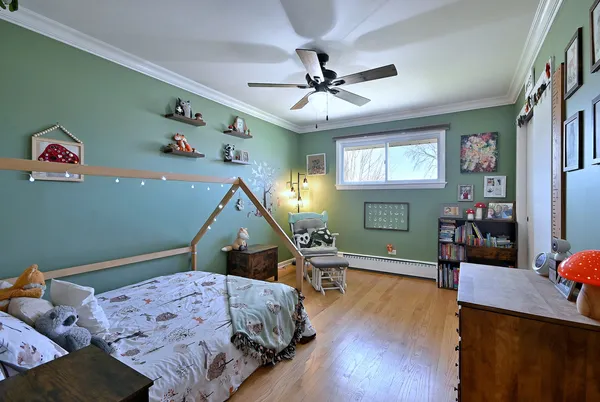 $599,900 | 1303 East Ironwood Drive, Mount Prospect, IL 60056