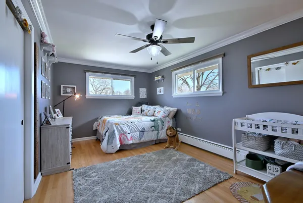 $599,900 | 1303 East Ironwood Drive, Mount Prospect, IL 60056