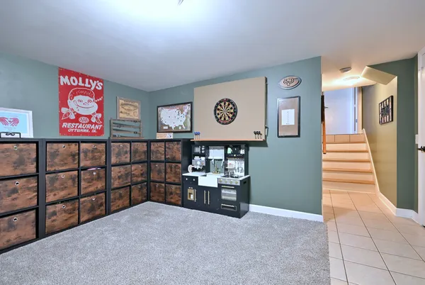 $599,900 | 1303 East Ironwood Drive, Mount Prospect, IL 60056