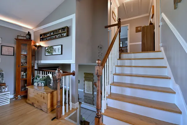 $599,900 | 1303 East Ironwood Drive, Mount Prospect, IL 60056