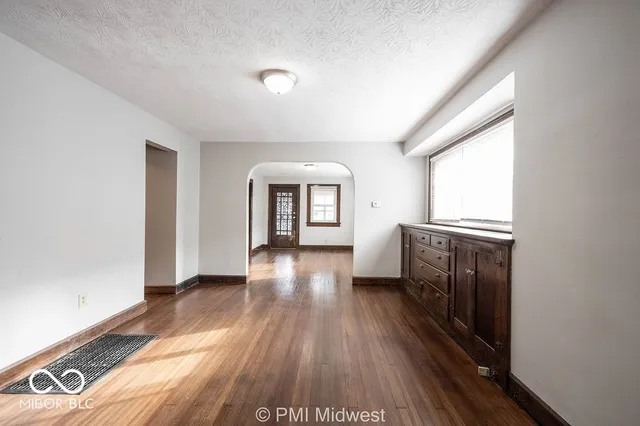 $1,249 | 4850 Hillside Avenue, Indianapolis, IN 46205