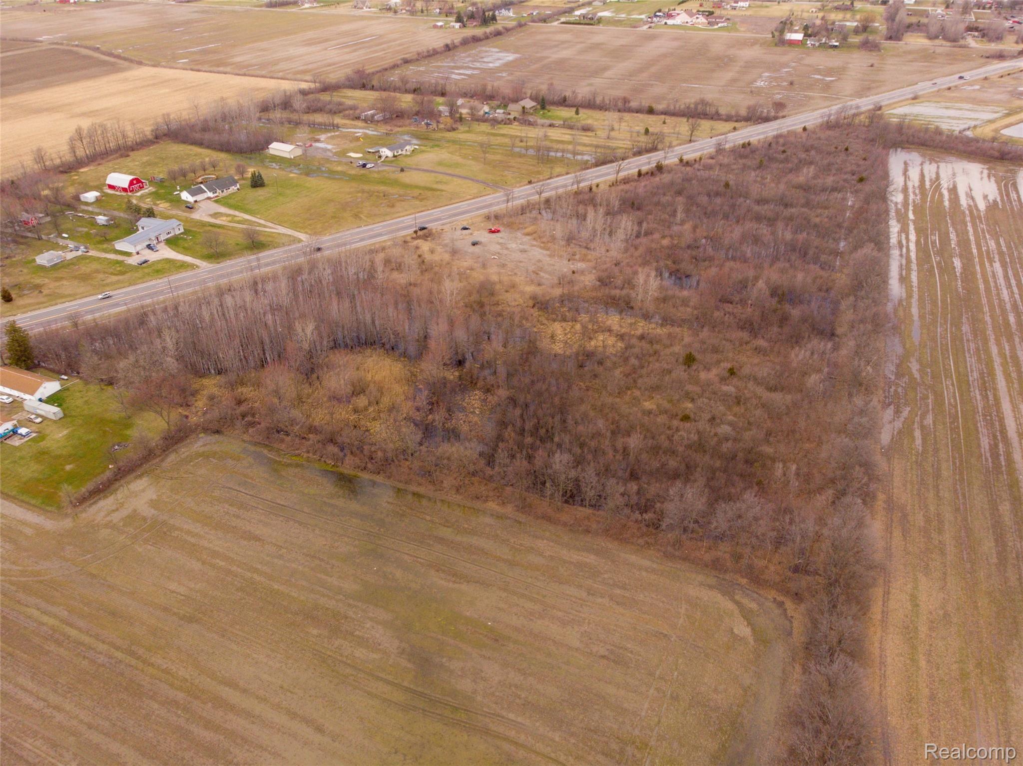 10570 Telegraph Road Carleton, MI 48117 - Photo 5 of 22 DJI_0892.jpg