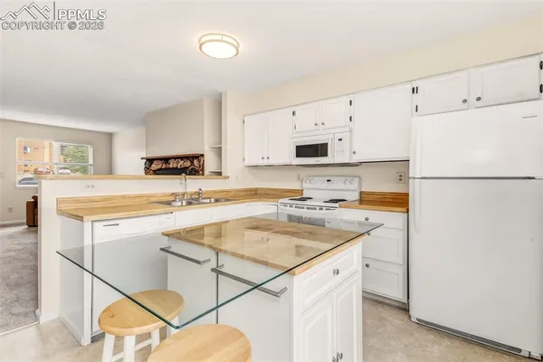 $205,000 | 4405 Pikes Peak Avenue, Colorado Springs, CO 80916