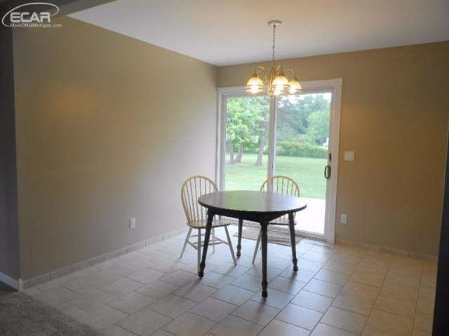 6240 Calkins Road Flint, MI 48532 - Photo 34 of 45 20442667-35.JPG