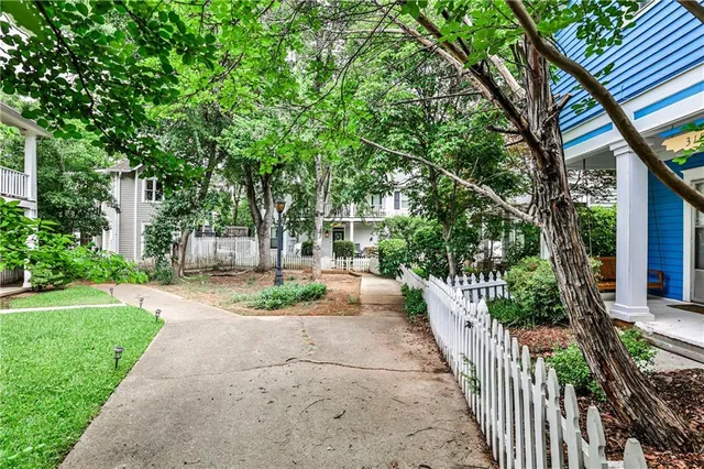 a view of garden with patio