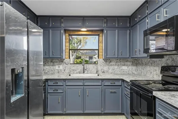 $2,800 | 413 Toronto Avenue, McAllen, TX 78503