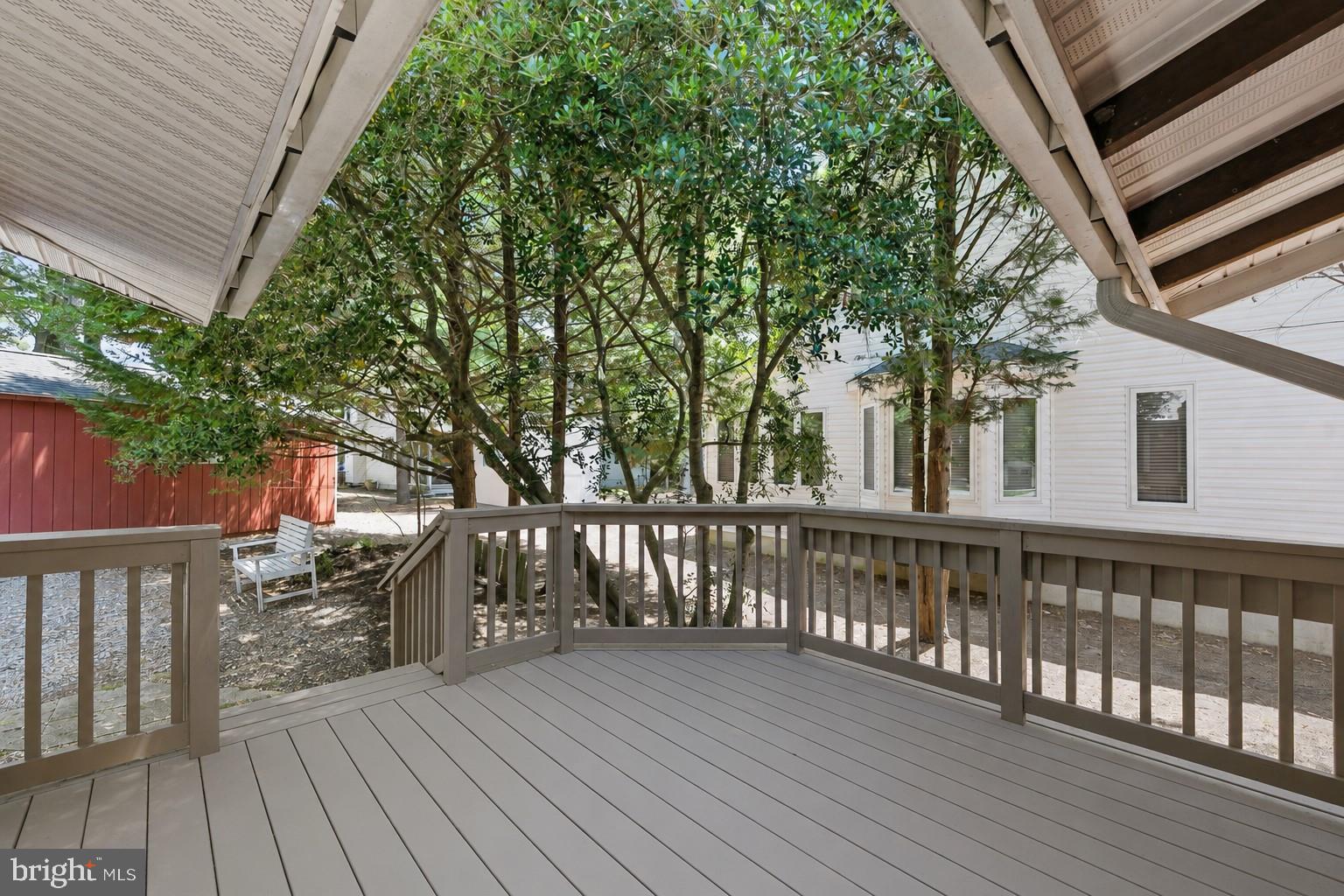 25 Seabreeze Road Ocean Pines, MD 21811 - Photo 33 of 56 Side Deck