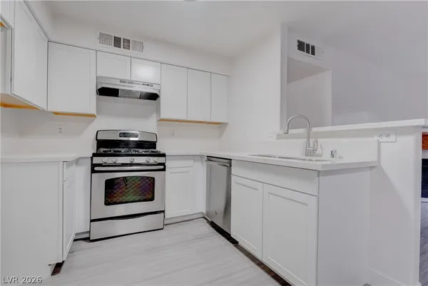 $1,495 | 3060 Tarpon, Unit 204, Las Vegas, NV 89120