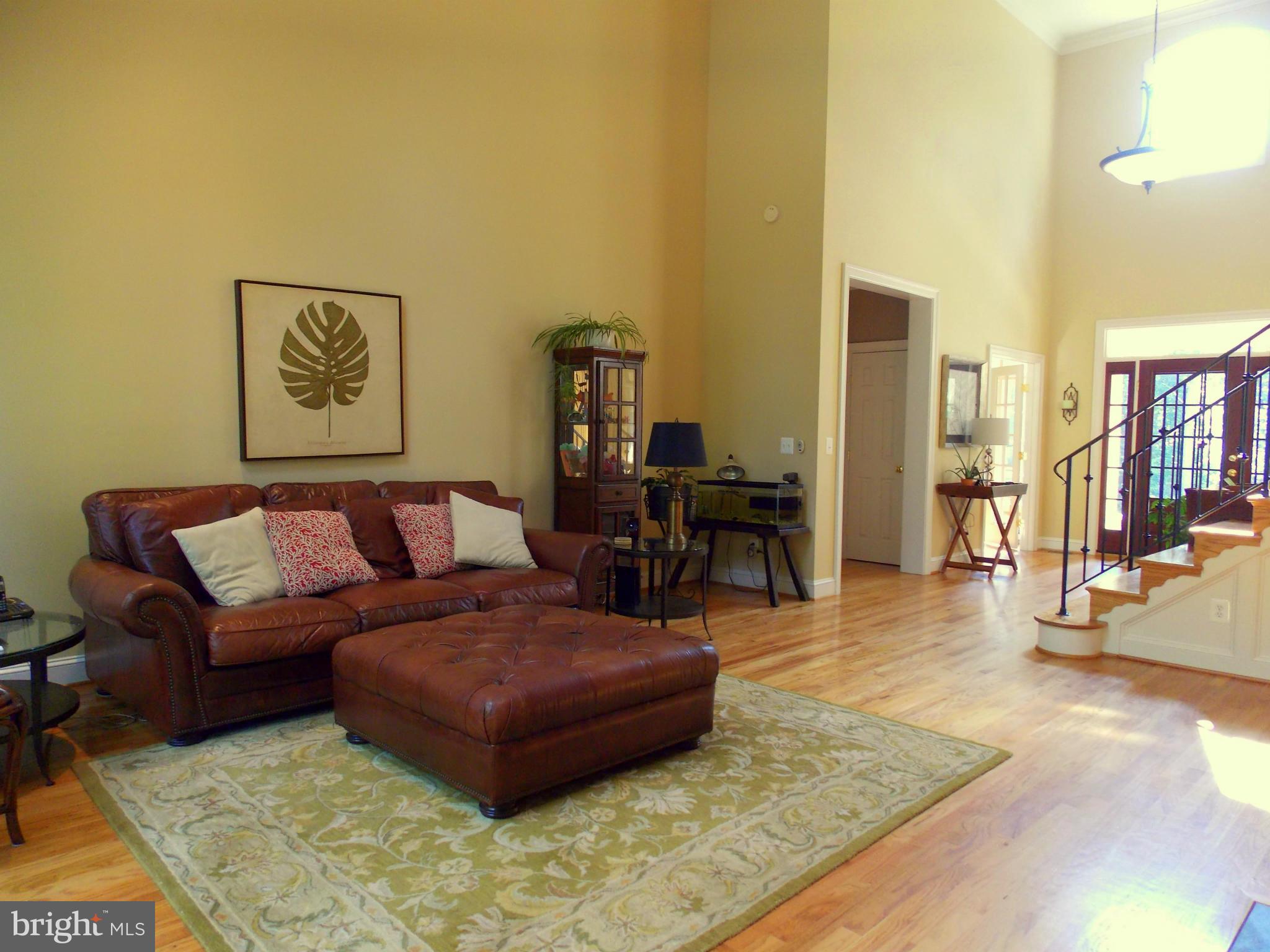 9587 Ada Road Marshall, VA 20115 - Photo 7 of 30 2-Story Family Room, View #4