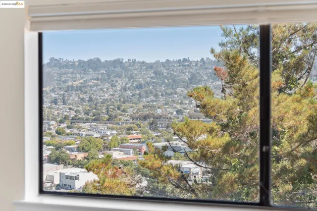 a bathroom with a sink vanity and a mirror