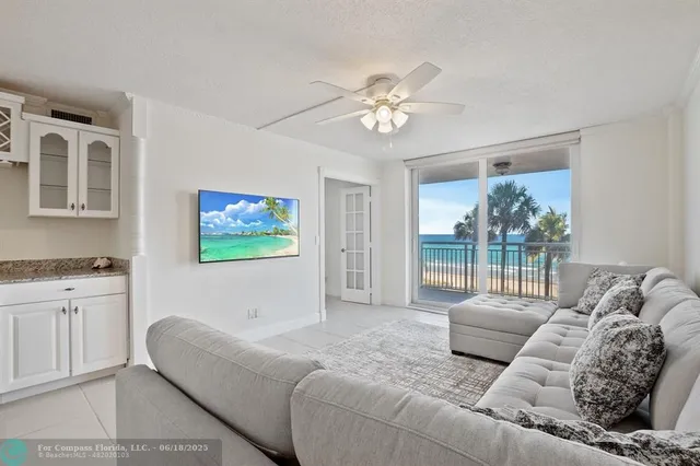 $649,000 | 1051 Hillsboro Mile, Unit 305E, Hillsboro Beach, FL 33062