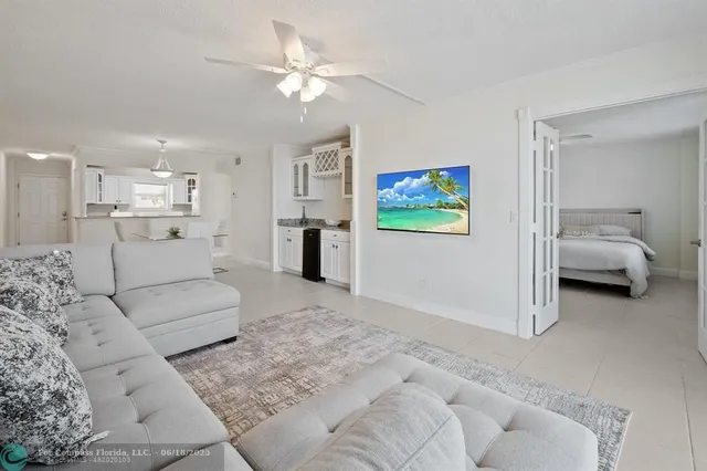 $649,000 | 1051 Hillsboro Mile, Unit 305E, Hillsboro Beach, FL 33062