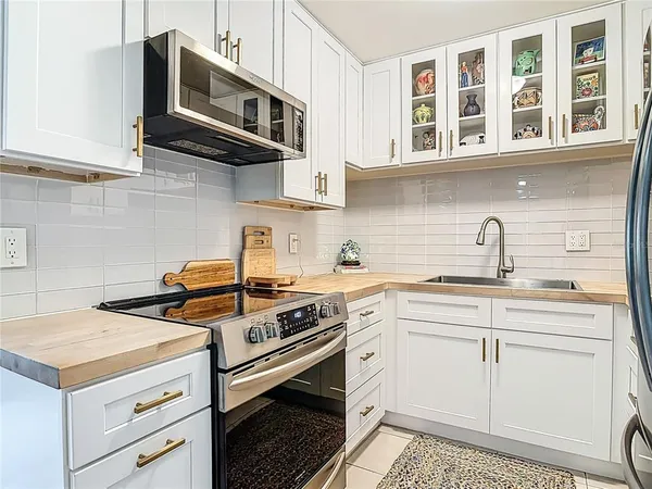 $289,000 | 3800 Saxon Drive, Unit B13, New Smyrna Beach, FL 32169