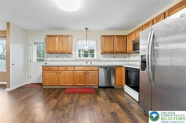 $360,000 | 715 White Circle, Northampton, PA 18067