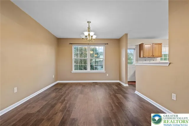 $360,000 | 715 White Circle, Northampton, PA 18067