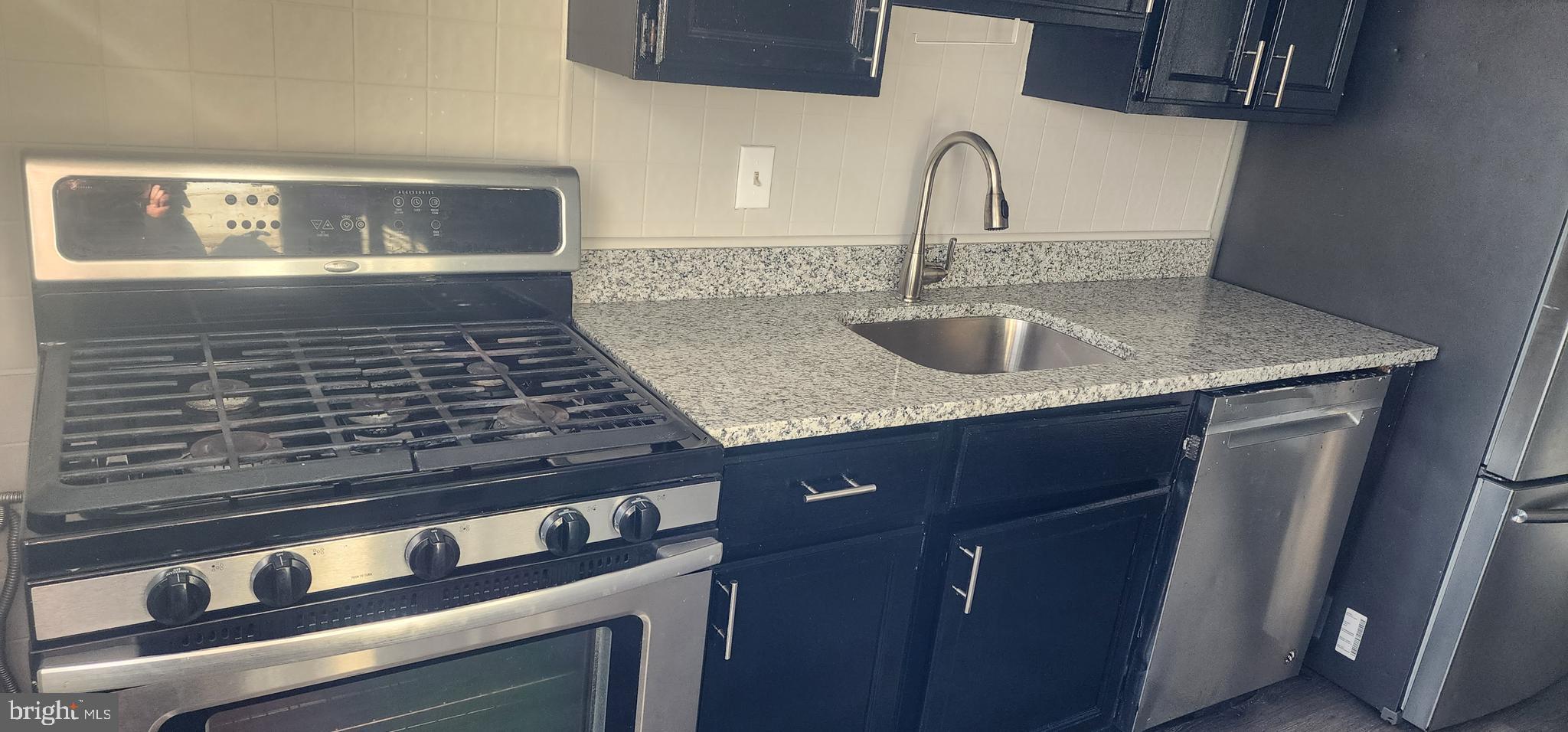 5405 Whitlock Road Baltimore, MD 21229 - Photo 4 of 24