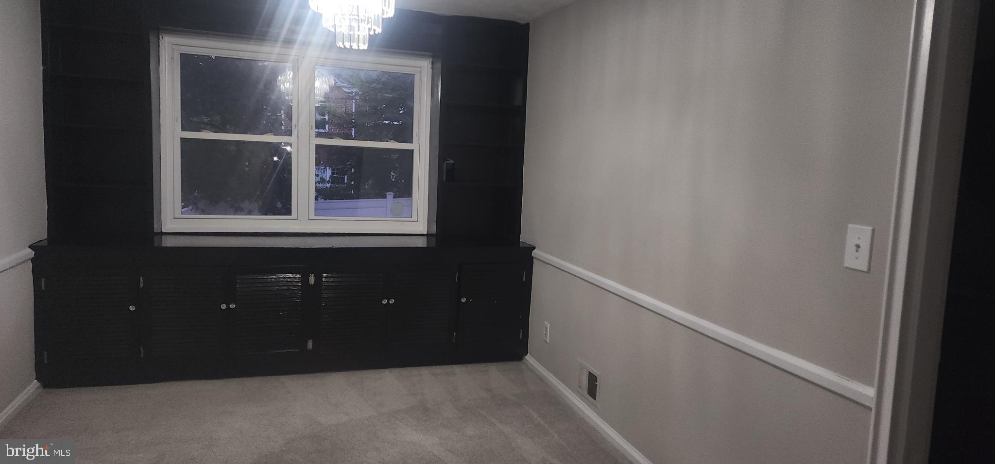 5405 Whitlock Road Baltimore, MD 21229 - Photo 8 of 24 Dining Room