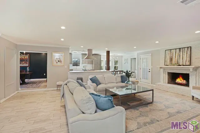 $450,000 | 23123 Sunnyside Lane, Zachary, LA 70791