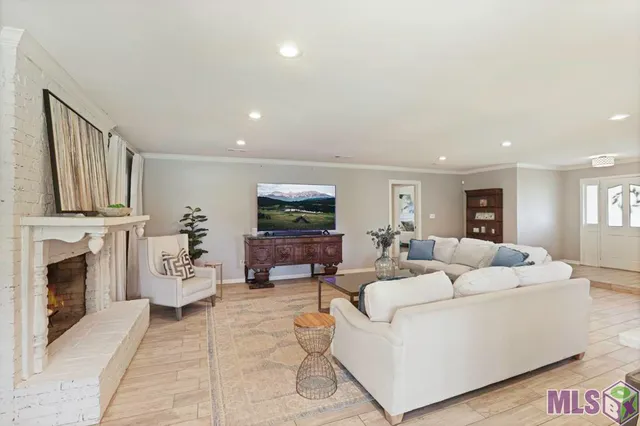 $450,000 | 23123 Sunnyside Lane, Zachary, LA 70791