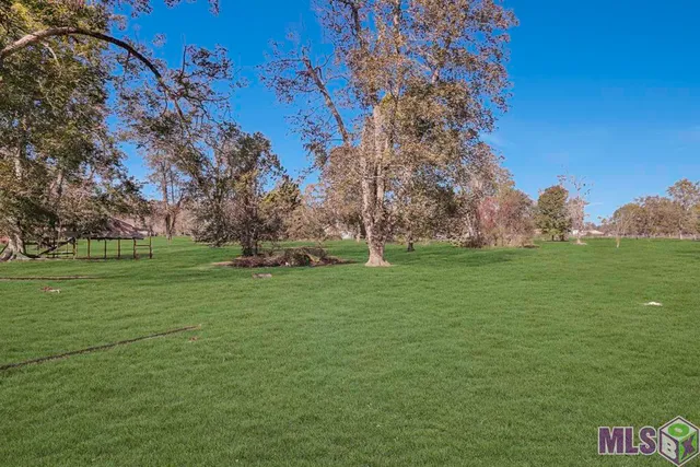 $450,000 | 23123 Sunnyside Lane, Zachary, LA 70791