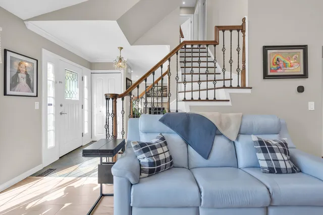 $412,900 | 473 Le Parc Circle, Buffalo Grove, IL 60089