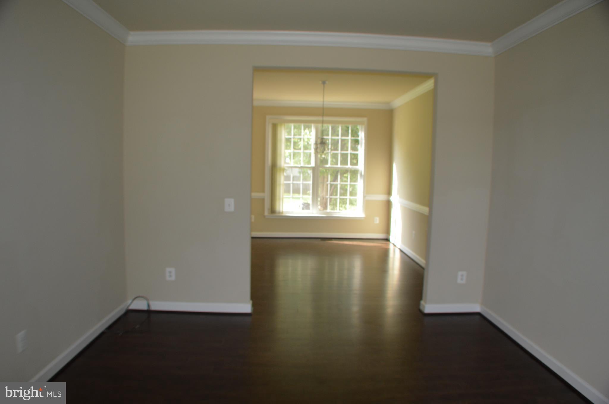 8408 Lark Brown Road Columbia, MD 21045 - Photo 9 of 30 Living Room