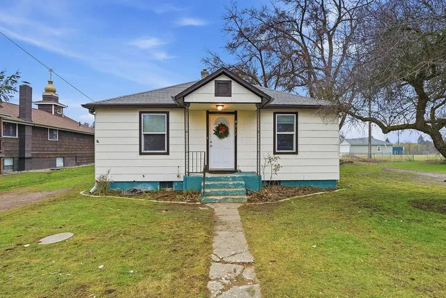 $999,999 | 4317 North Evergreen Road, Spokane, WA 99216