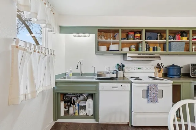 $999,999 | 4317 North Evergreen Road, Spokane, WA 99216