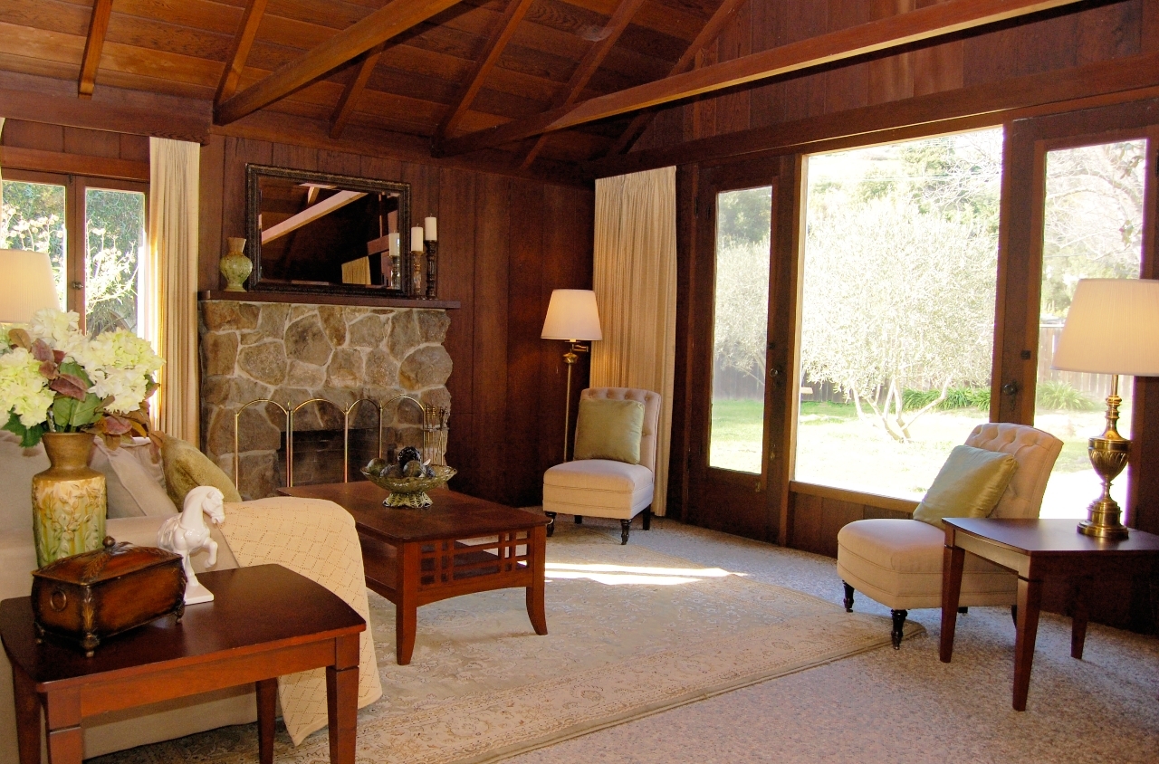 2765 Foothill Road Santa Barbara, CA 93105 - Photo 3 of 11 Living Room