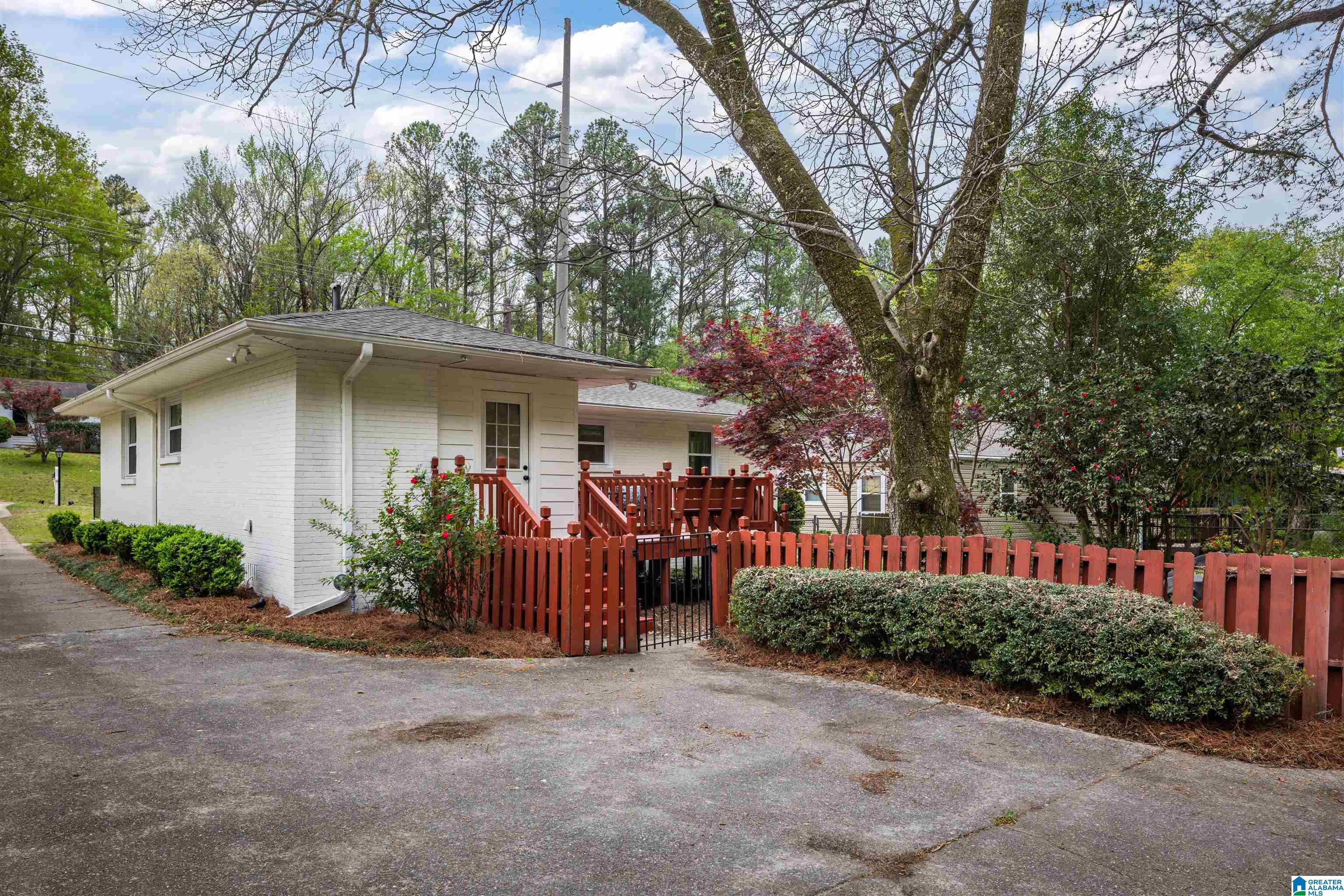 1512 Cresthill Road Birmingham, AL 35213 - Photo 35 of 38