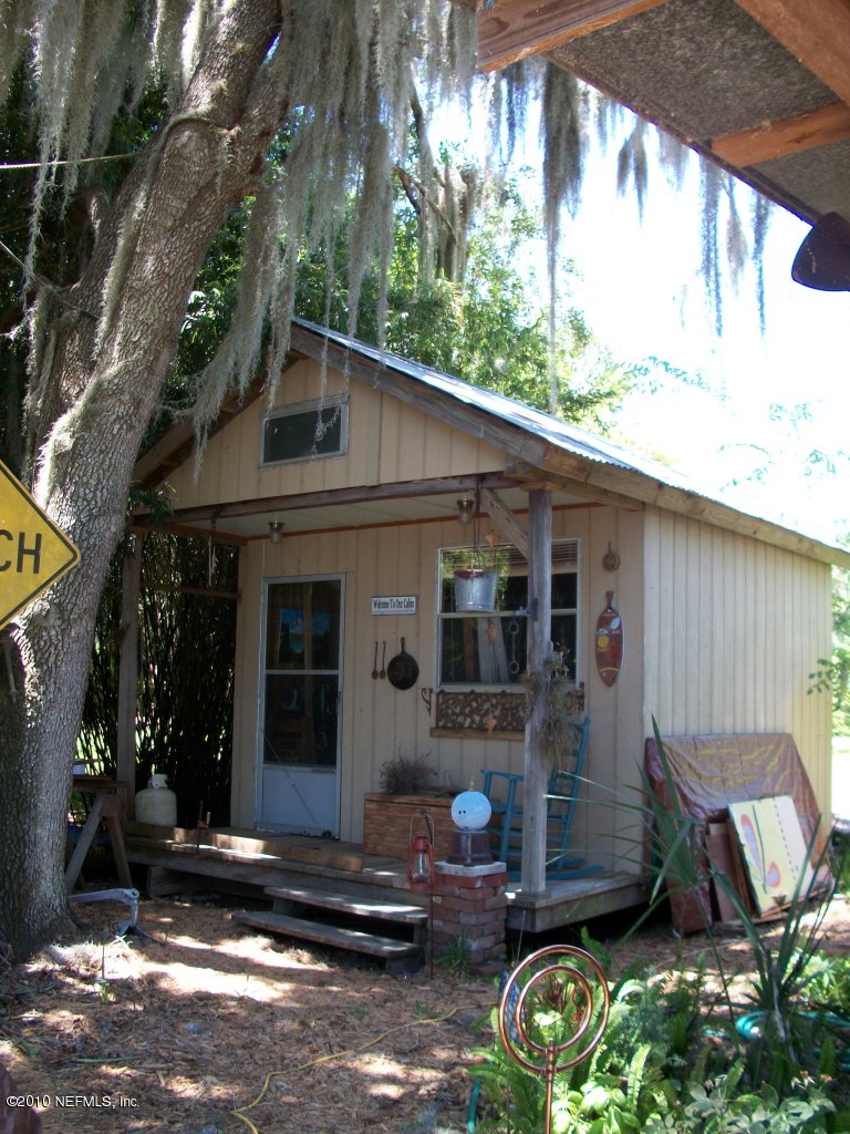 108 Minwill Circle Georgetown, FL 32139 - Photo 3 of 8 Studio