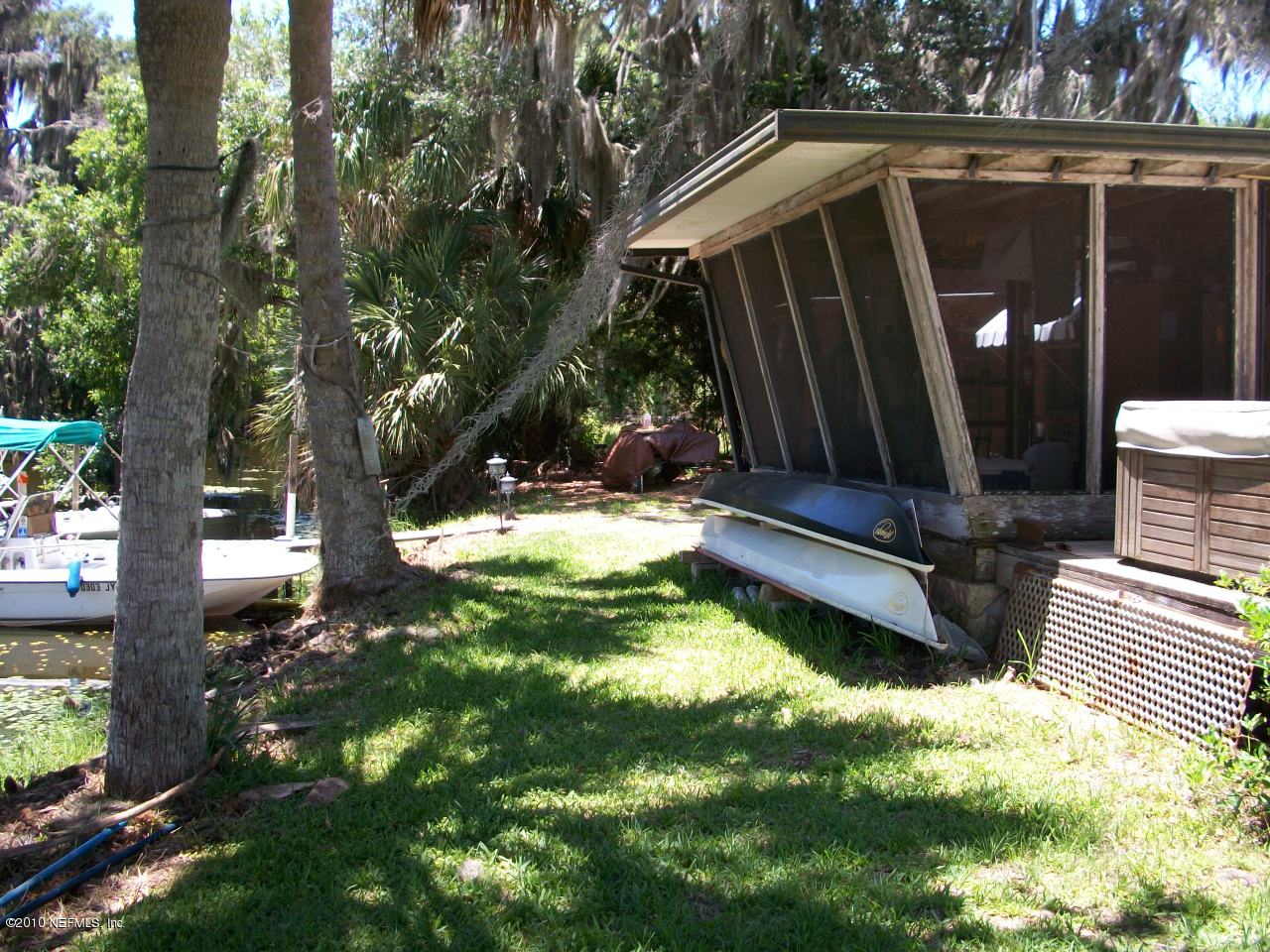108 Minwill Circle Georgetown, FL 32139 - Photo 5 of 8 Screened Porch
