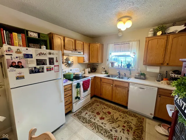 $240,000 | 10712 Huntwick Drive, Indianapolis, IN 46231