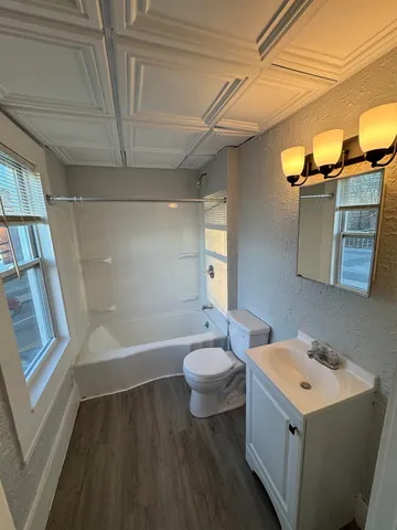 $1,250 | 30 Ledge Street, Unit 6, Nashua, NH 03060