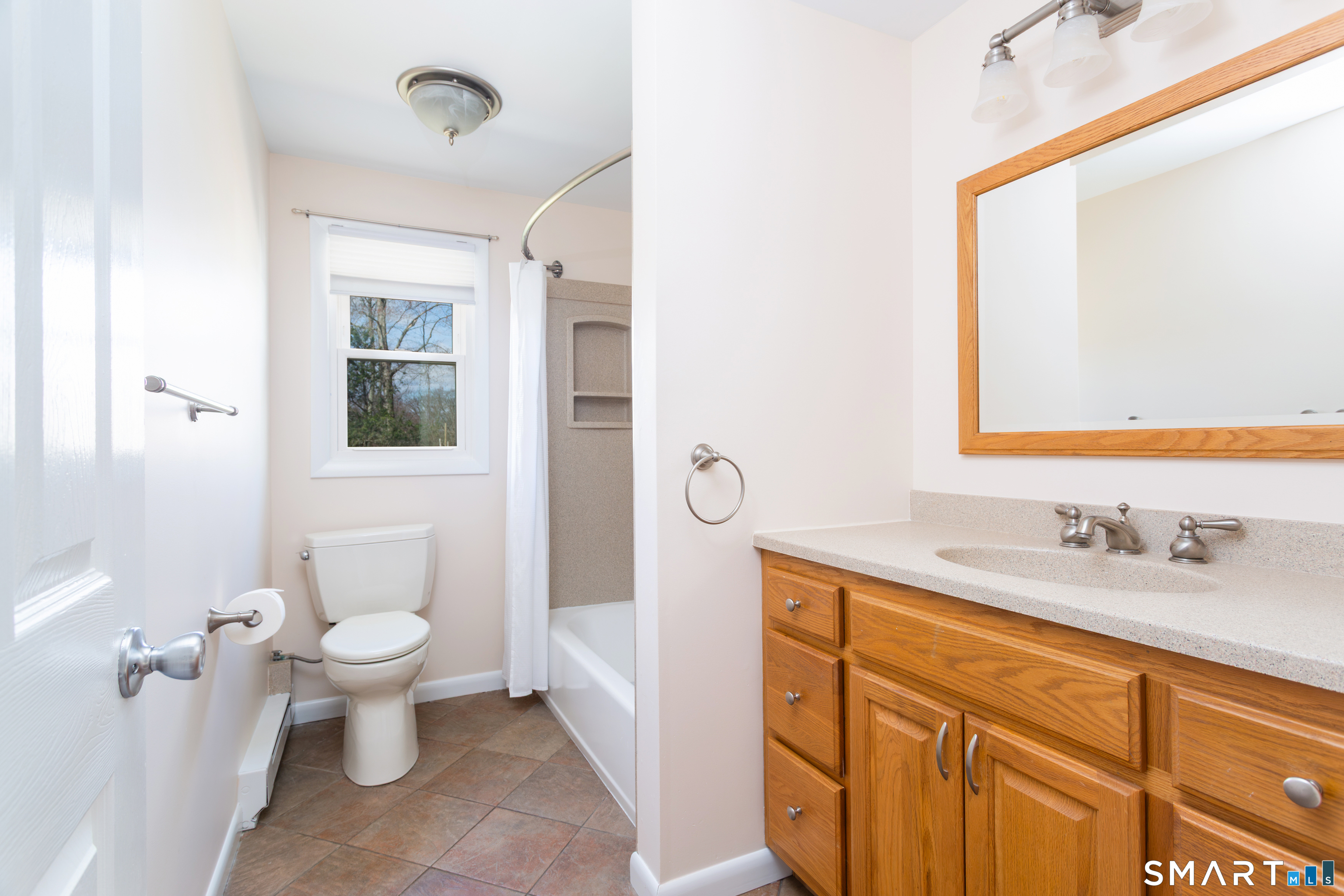 37 Rocky Hill Road Trumbull, CT 06611 - Photo 23 of 40