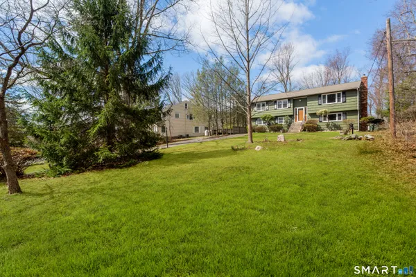 $599,900 | 37 Rocky Hill Road, Trumbull, CT 06611