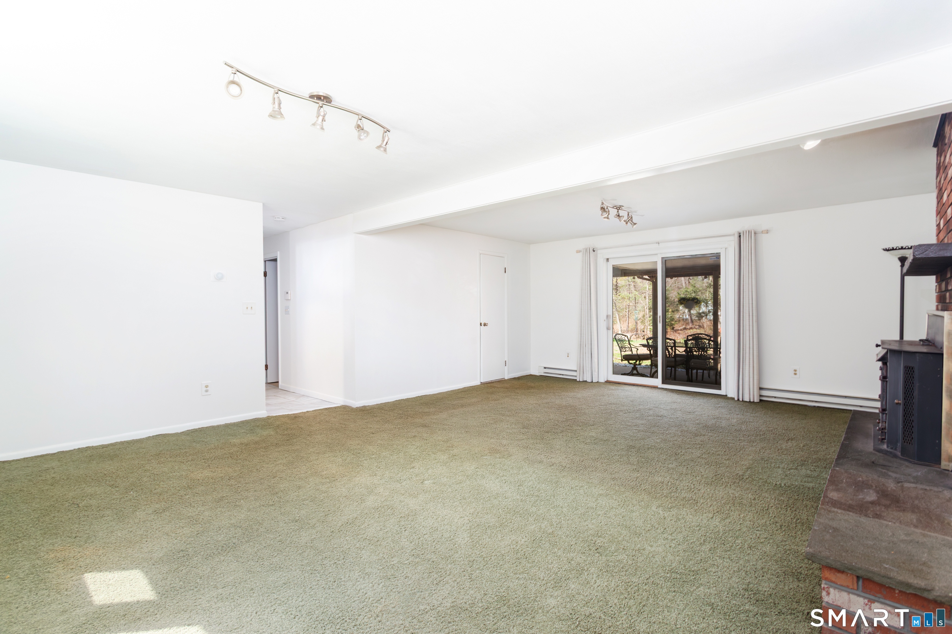 37 Rocky Hill Road Trumbull, CT 06611 - Photo 31 of 40