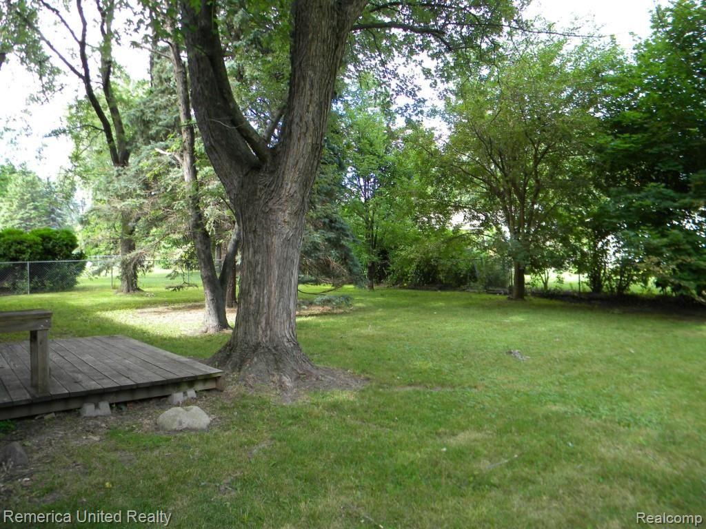 23486 Meadowbrook Road Novi, MI 48375 - Photo 5 of 31 DSCN7194.jpg