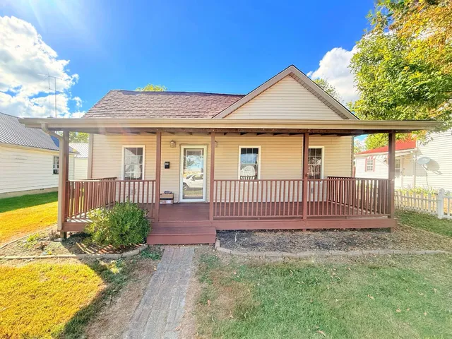 $195,000 | 113 North Sycamore Street, Osgood, IN 47037