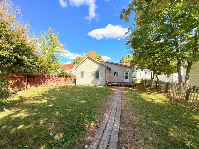 $195,000 | 113 North Sycamore Street, Osgood, IN 47037