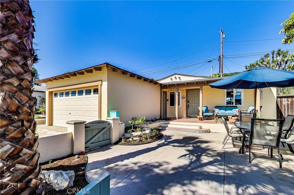 5105 Vanderhill Rd in popular Seaside neighborhood of South Torrance
