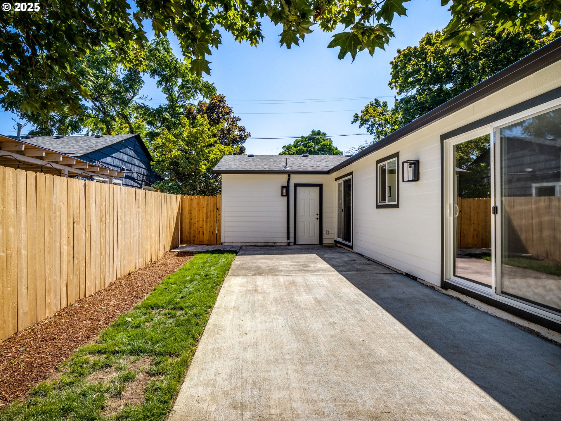 5903 Southeast Nehalem Street Portland, OR 97206 - Photo 29 of 34 Gallery Image 29
