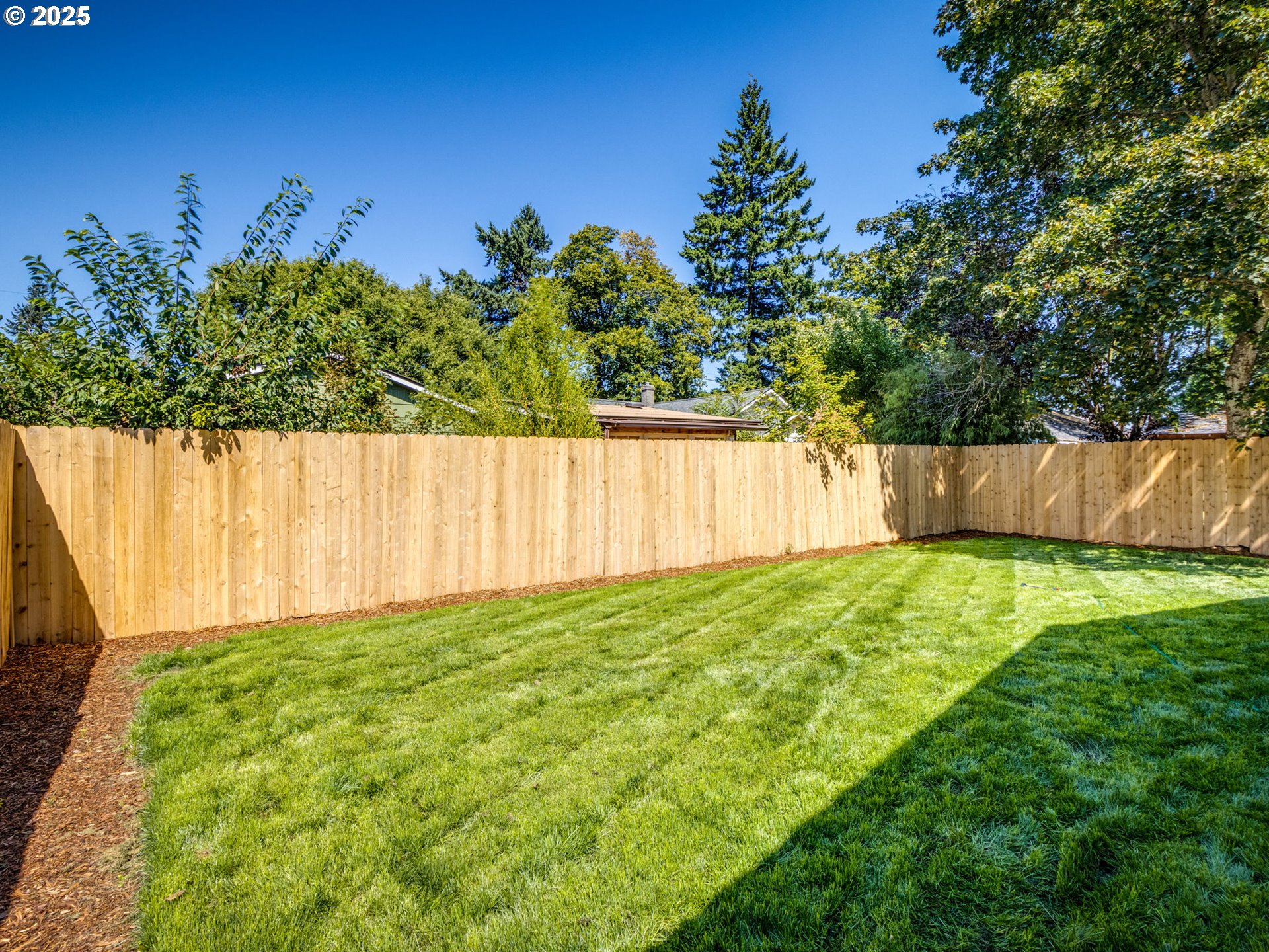 5903 Southeast Nehalem Street Portland, OR 97206 - Photo 30 of 34 Yard