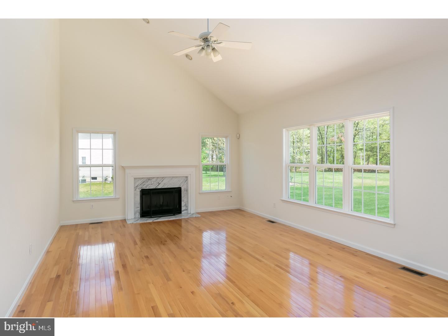 5 Rutland Shamong, NJ 08088 - Photo 9 of 24 Family Room
