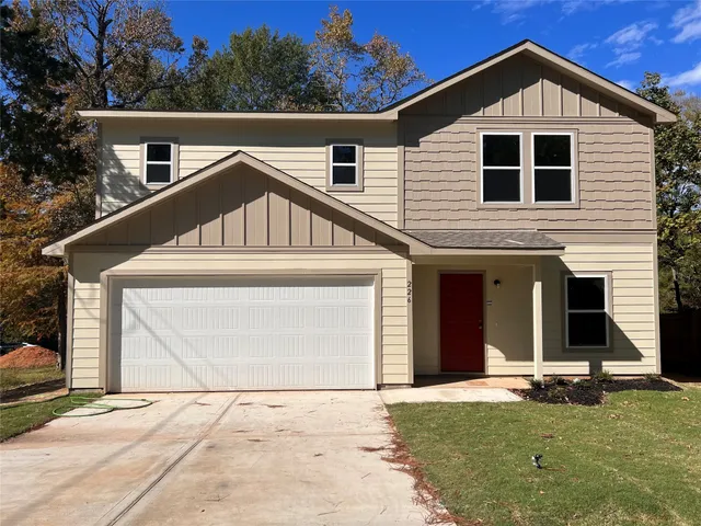 $220,500 | 226 Hollow Oak, Livingston, TX 77351